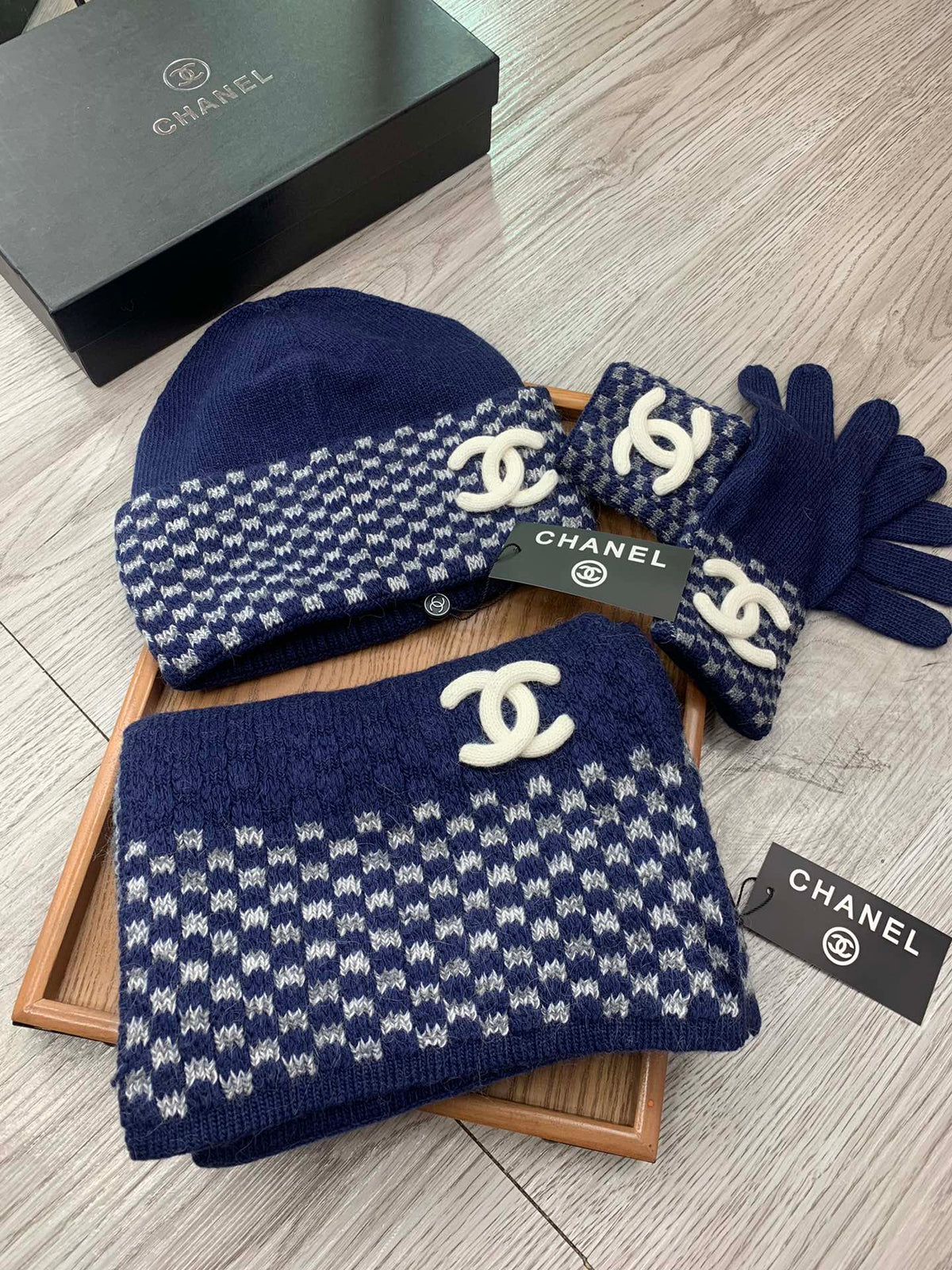 CC Hat Scarf Gloves Set Navy Jacquard 475107