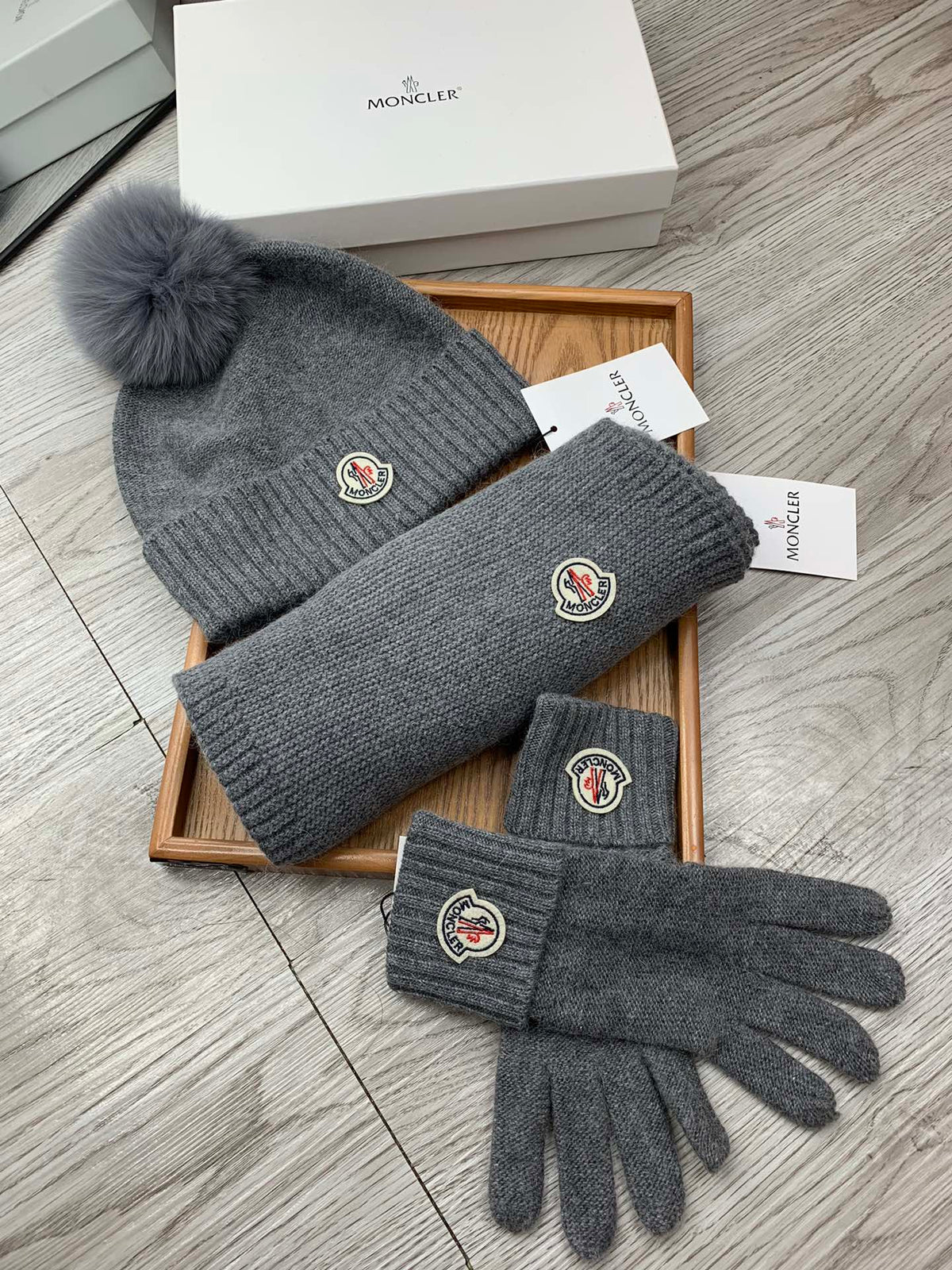 Moncler Hat Scarf Gloves Set Gray Knit Fur 475099