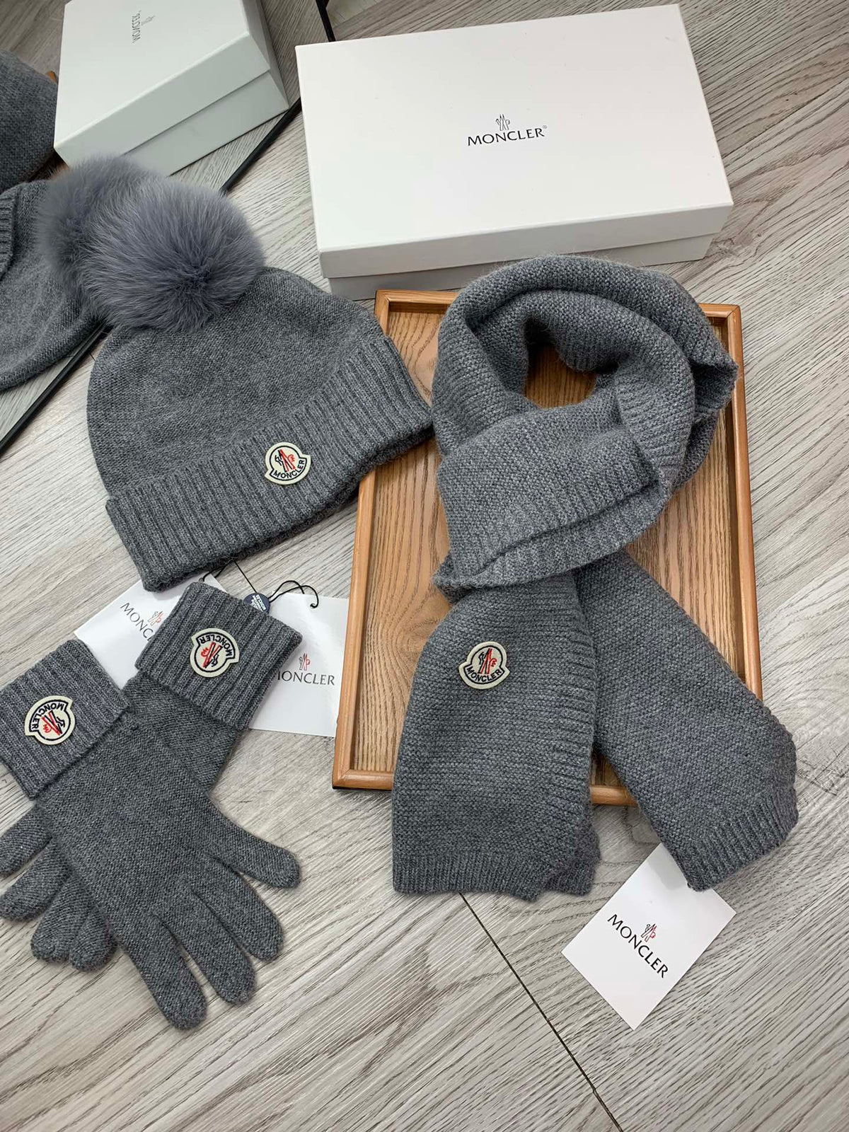 Moncler Hat Scarf Gloves Set Gray Knit Fur 475099