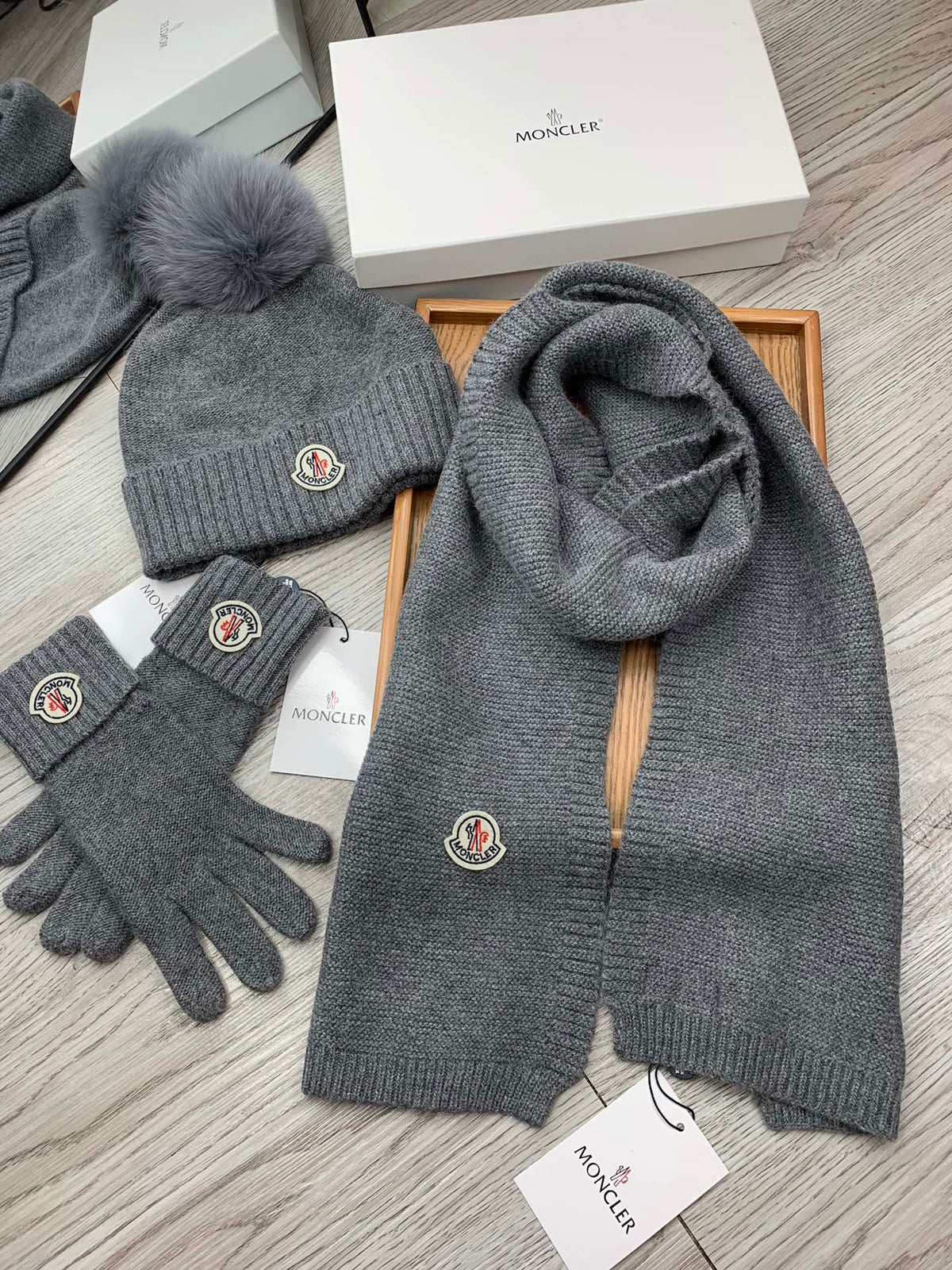 Moncler Hat Scarf Gloves Set Gray Knit Fur 475099