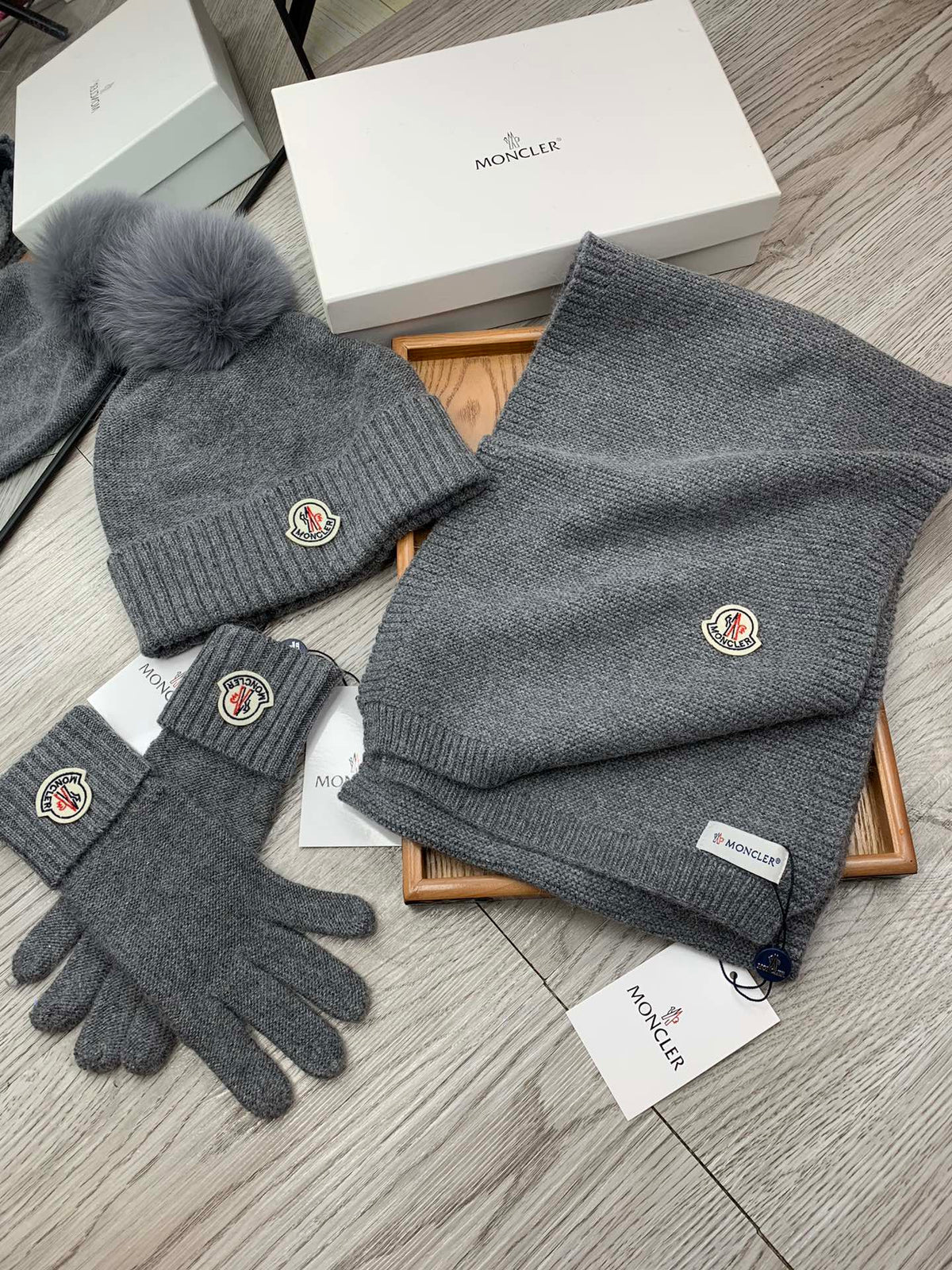 Moncler Hat Scarf Gloves Set Gray Knit Fur 475099