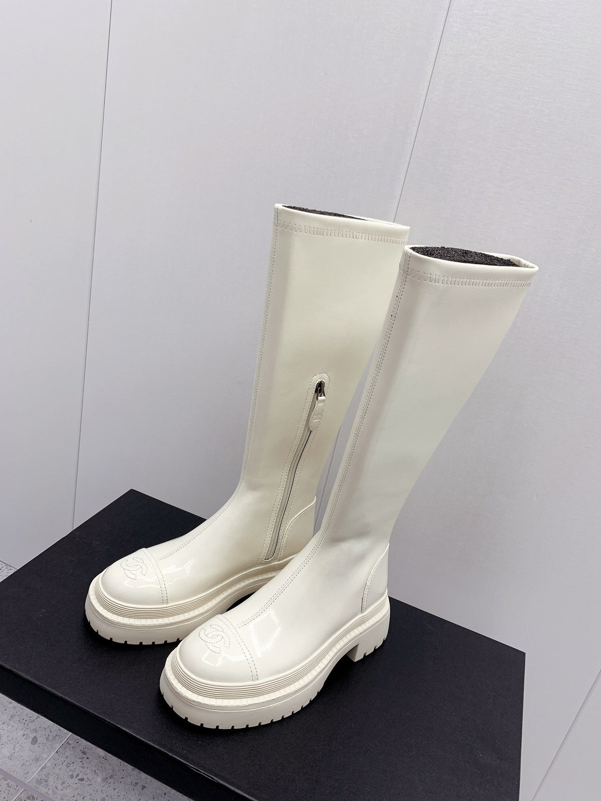 CC 2026 Logo Chunky Platform Knee-High Boots White Leather 161598