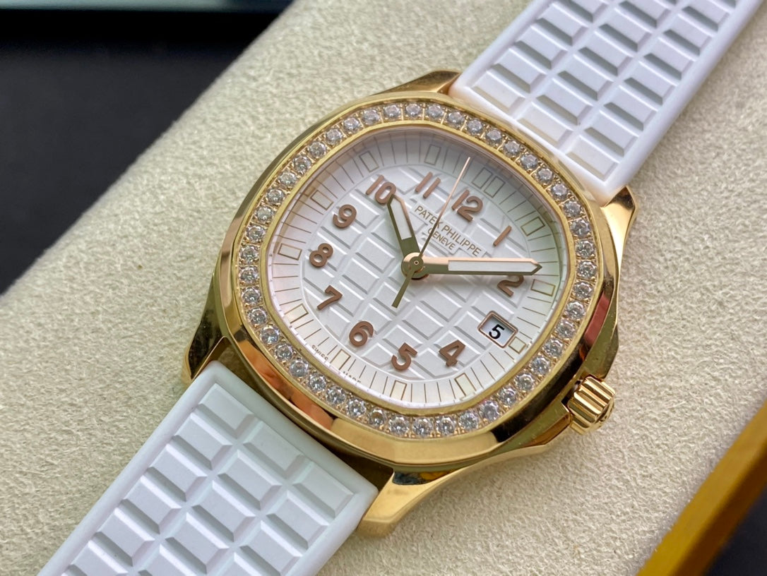 PATEK Aquanaut 35.6mm Gold White Dial