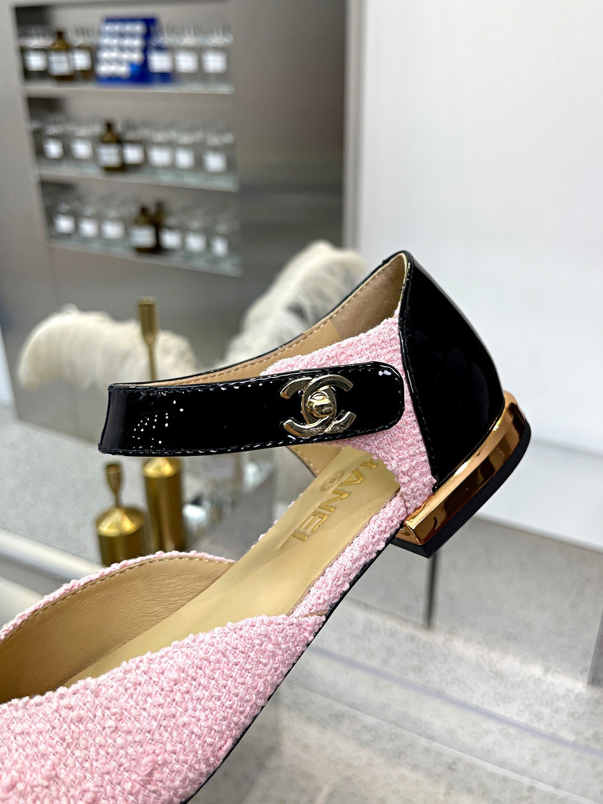 CC 26S Mary Jane Flats Shoes Pink Black Tweed Patent Leather 147299