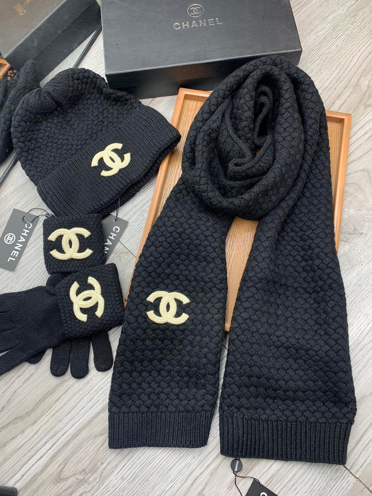 CC Hat Scarf Gloves Set Black Knit Gold Logo 475105
