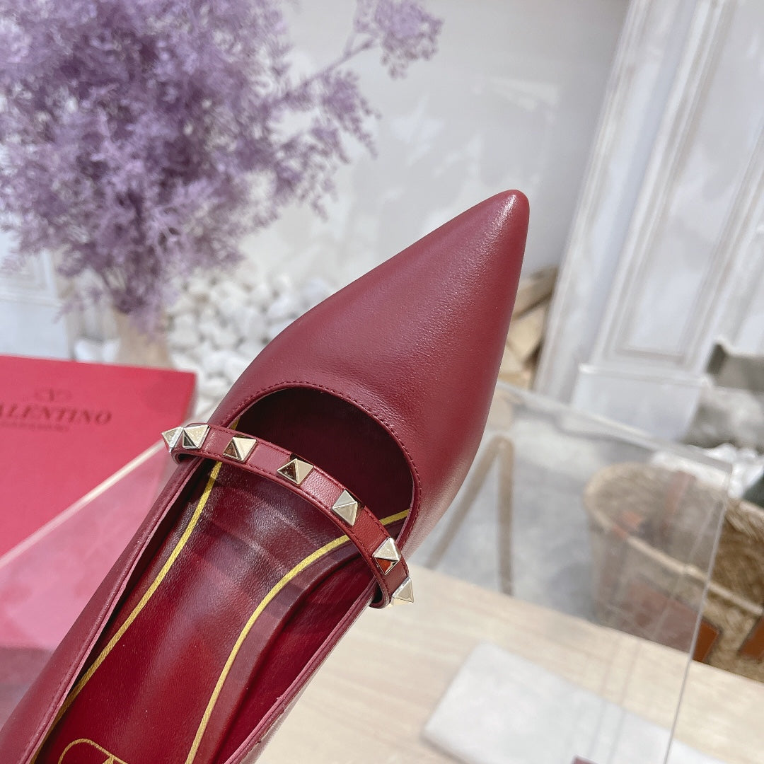 VT Rockstud Pumps Red Sheepskin Leather