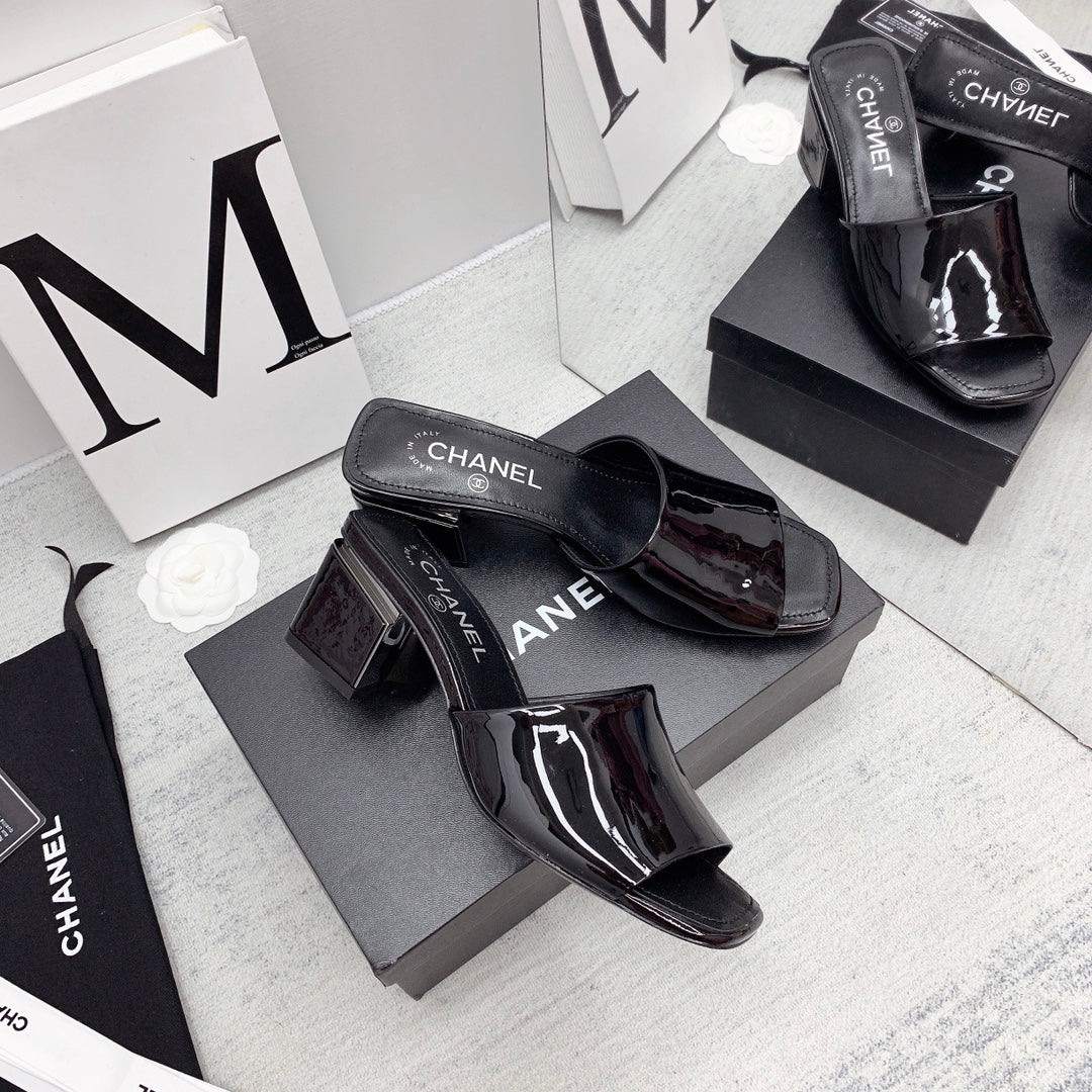 CC 26s Mules Sandals Patent Leather 162898