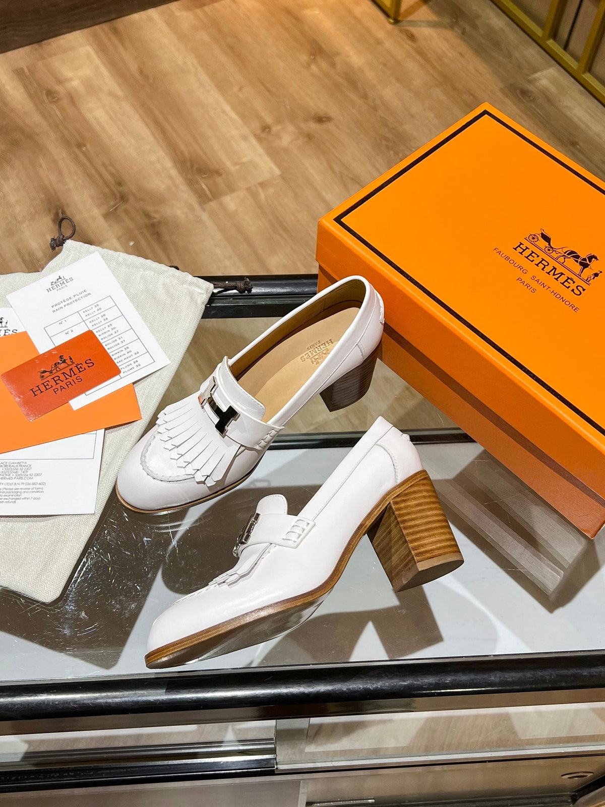 HM 26s Elysee Loafers 7cm White Leather 149084