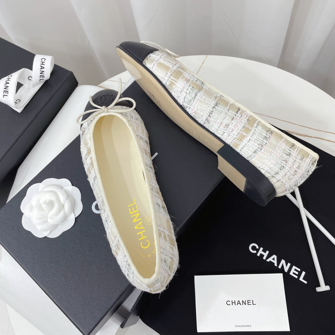 CC 26s Ballet Flat Black Cream Tweed Leather 944422