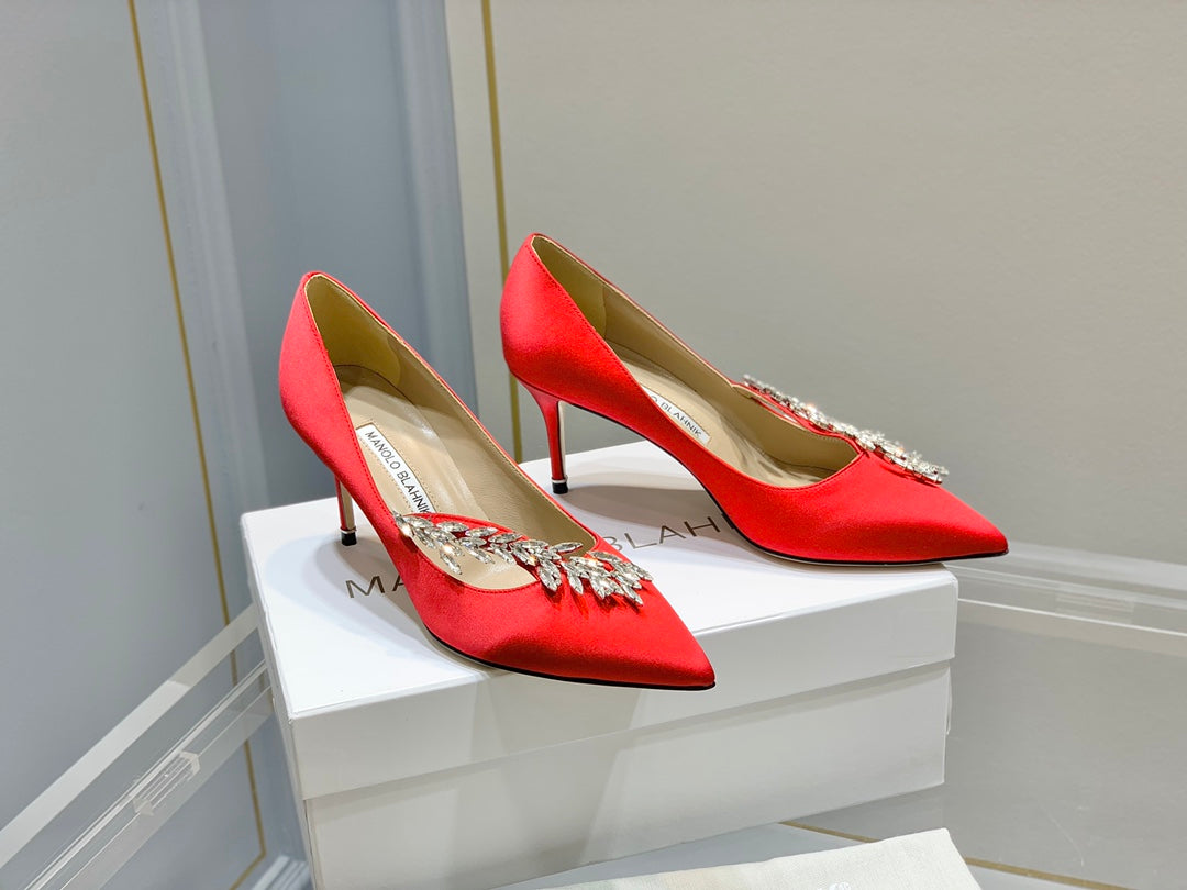 Manolo Women's Nadira Pumps 70 Light Red Satin
