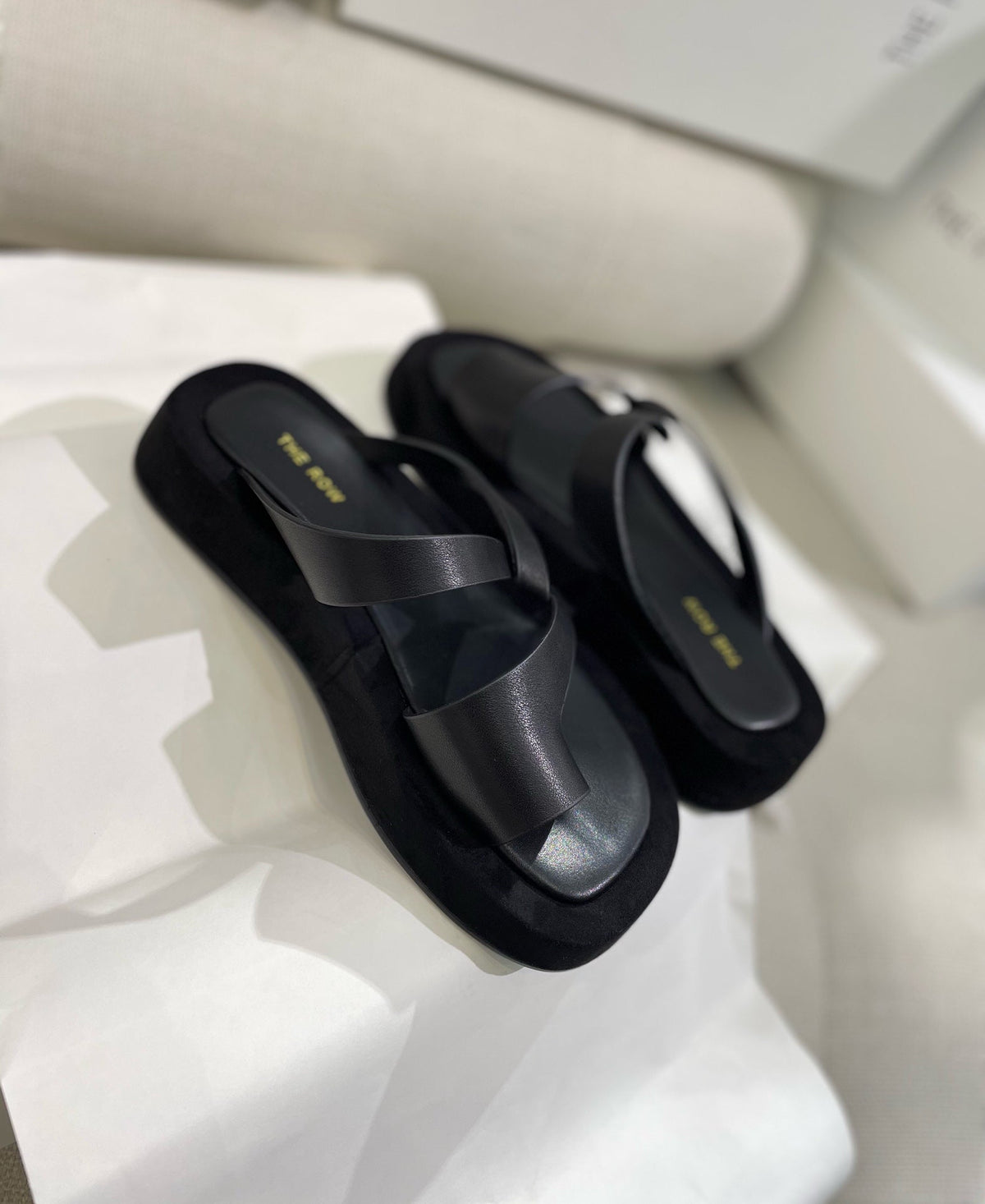 The Row 26s Ginza Sandals Black Smooth Leather 156124