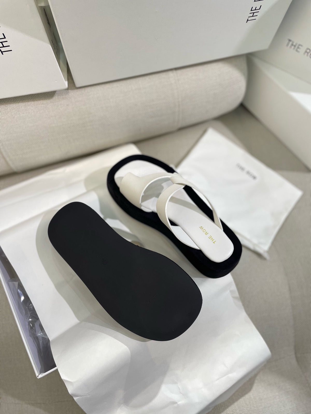 The Row 26s Ginza Sandals White Black Smooth Leather 156126