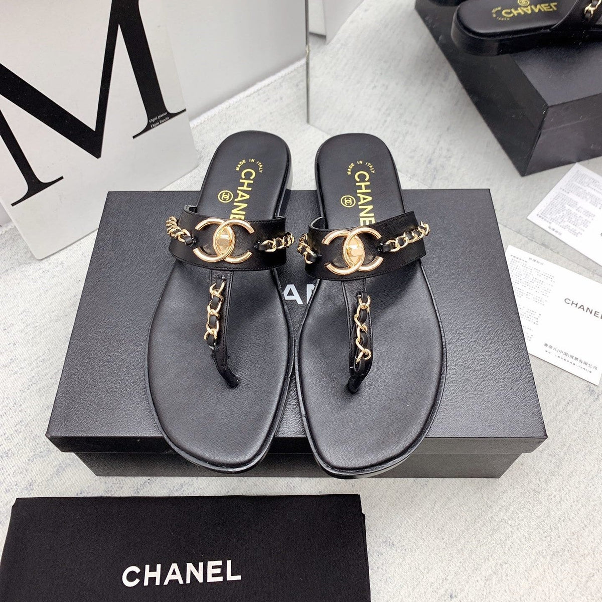 CC 26s Thong Sandals 2cm Black Gold Leather 162948