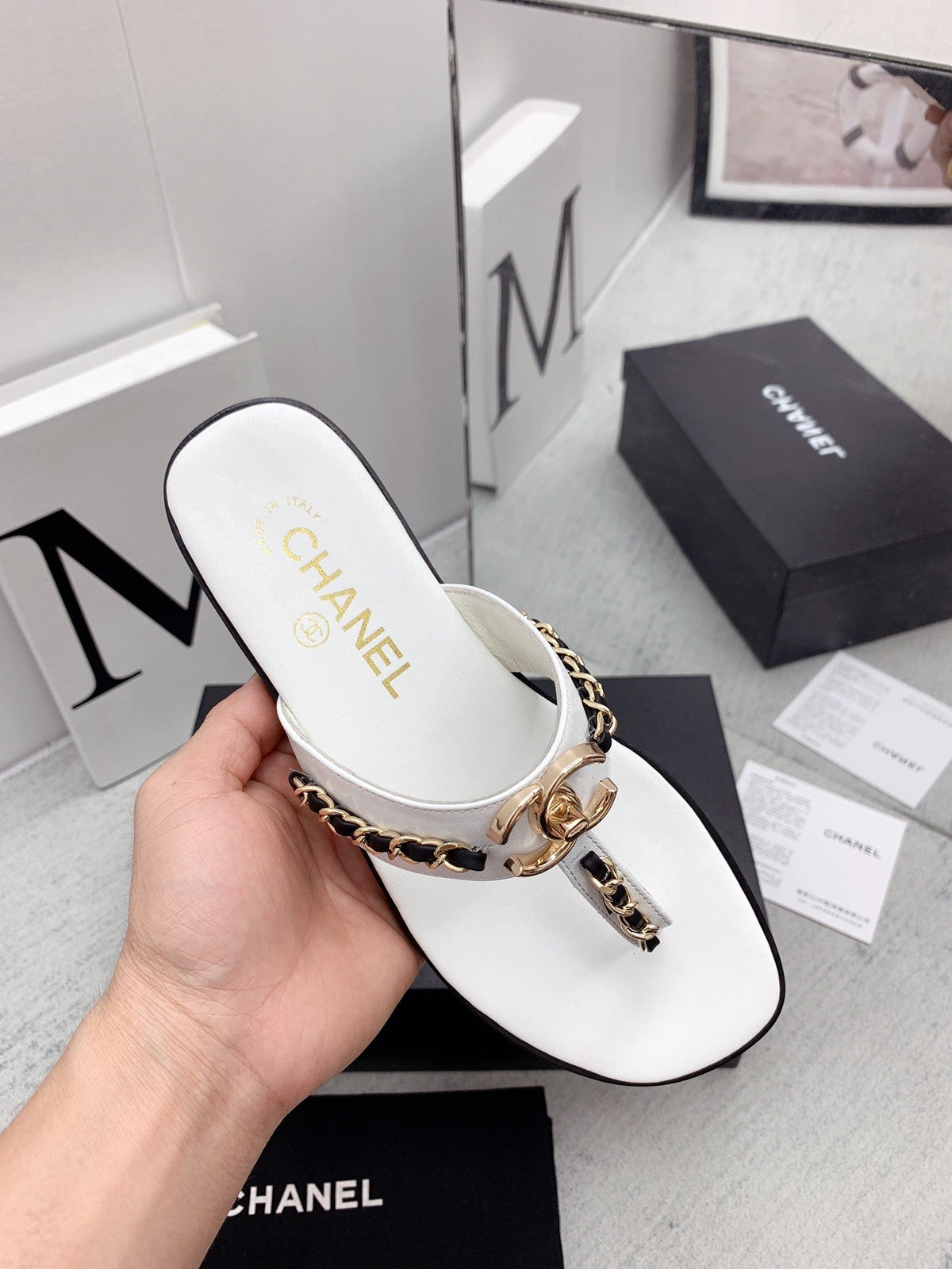 CC 26s Thong Sandals 2cm White Gold Leather 162950