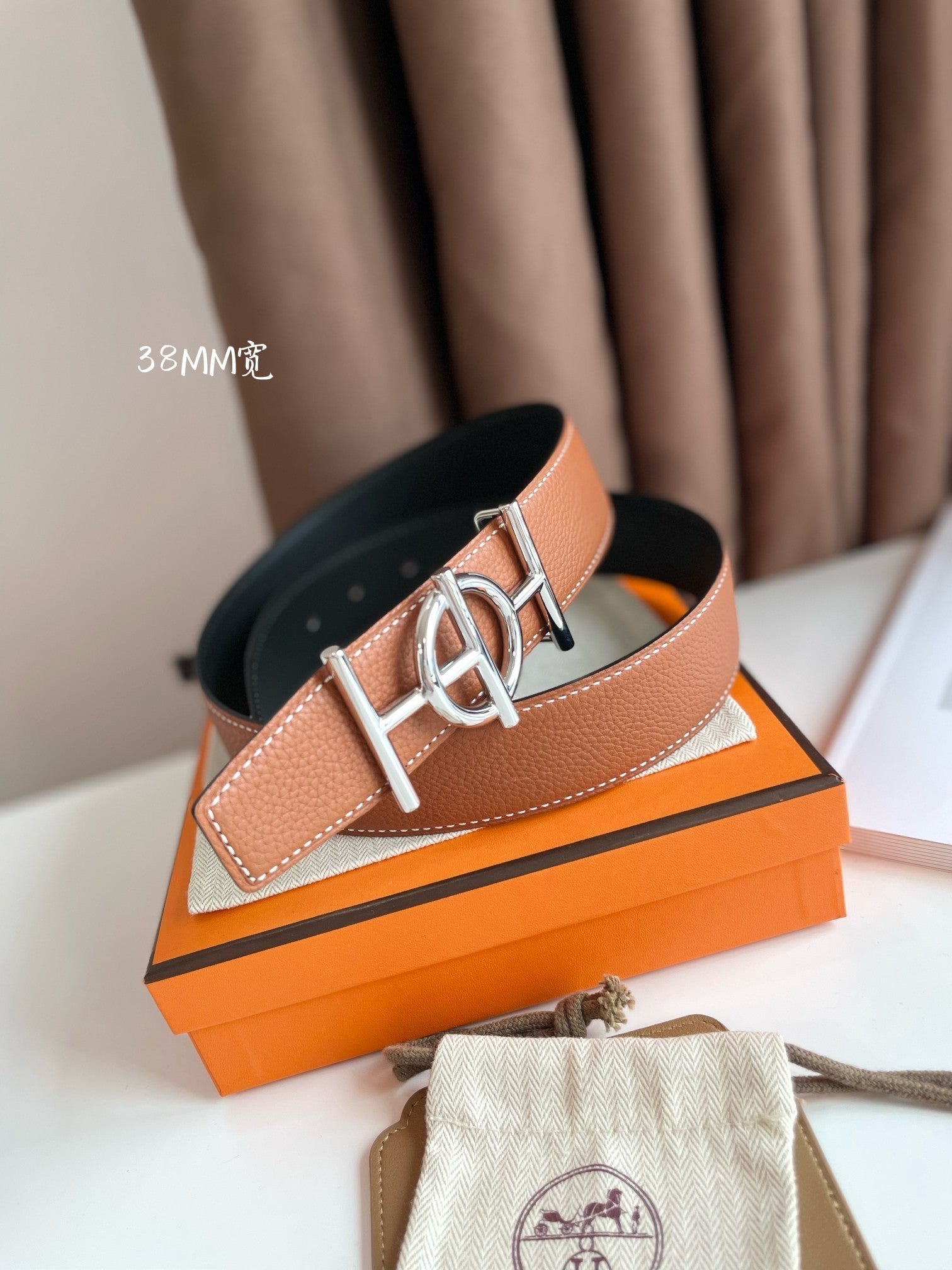 ULYSSE BELT BUCKLE & REVERSIBLE GINGER ORANGE LEATHER STRAP 38MM SILVER HARDWARE