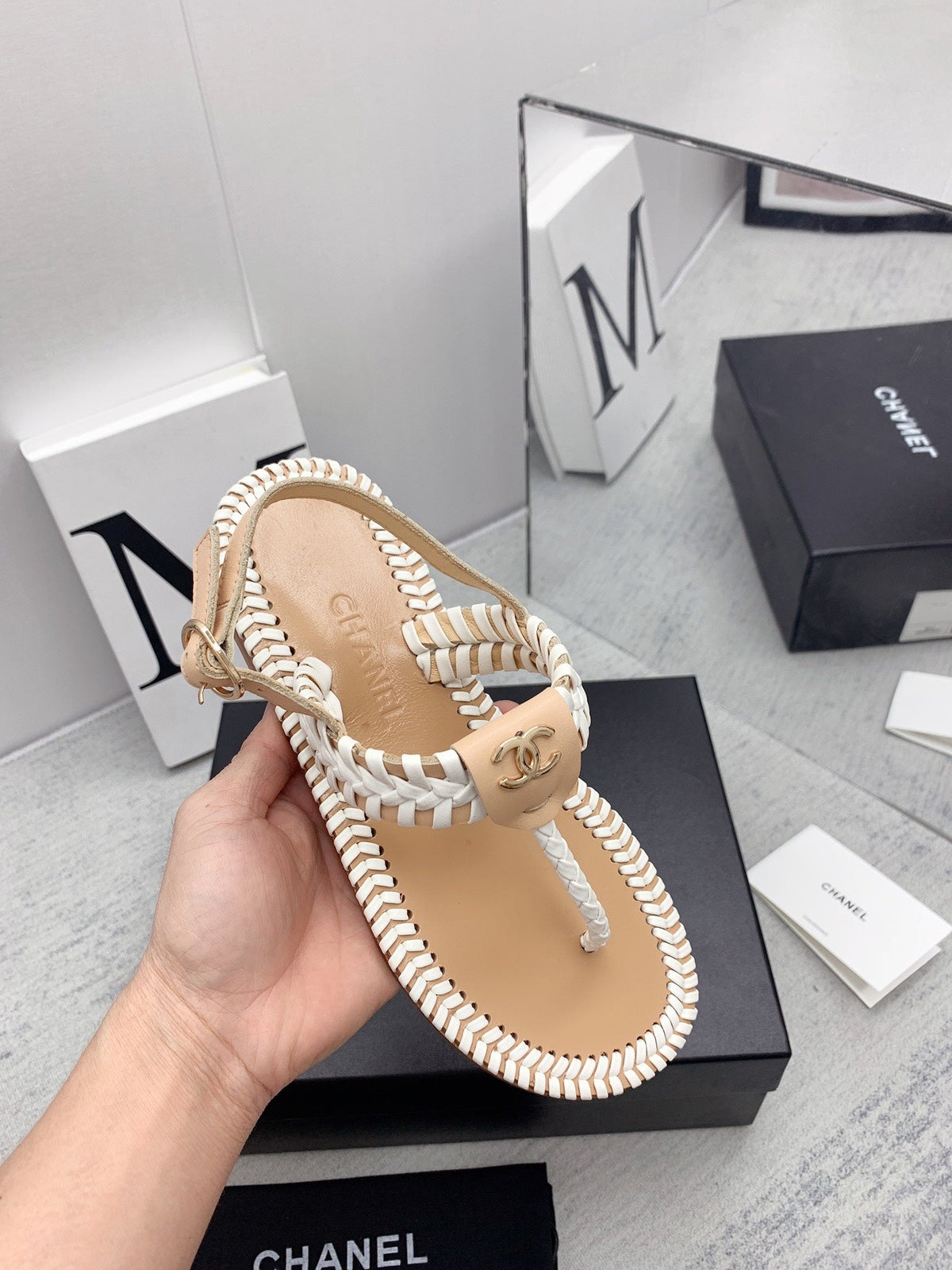 CC 26s Thong Sandals Beige White Interlocking Leather 160000
