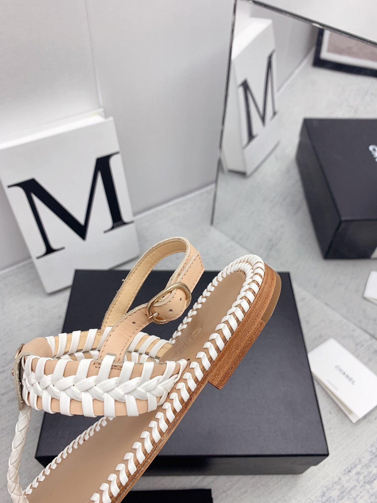 CC 26s Thong Sandals Beige White Interlocking Leather 160000