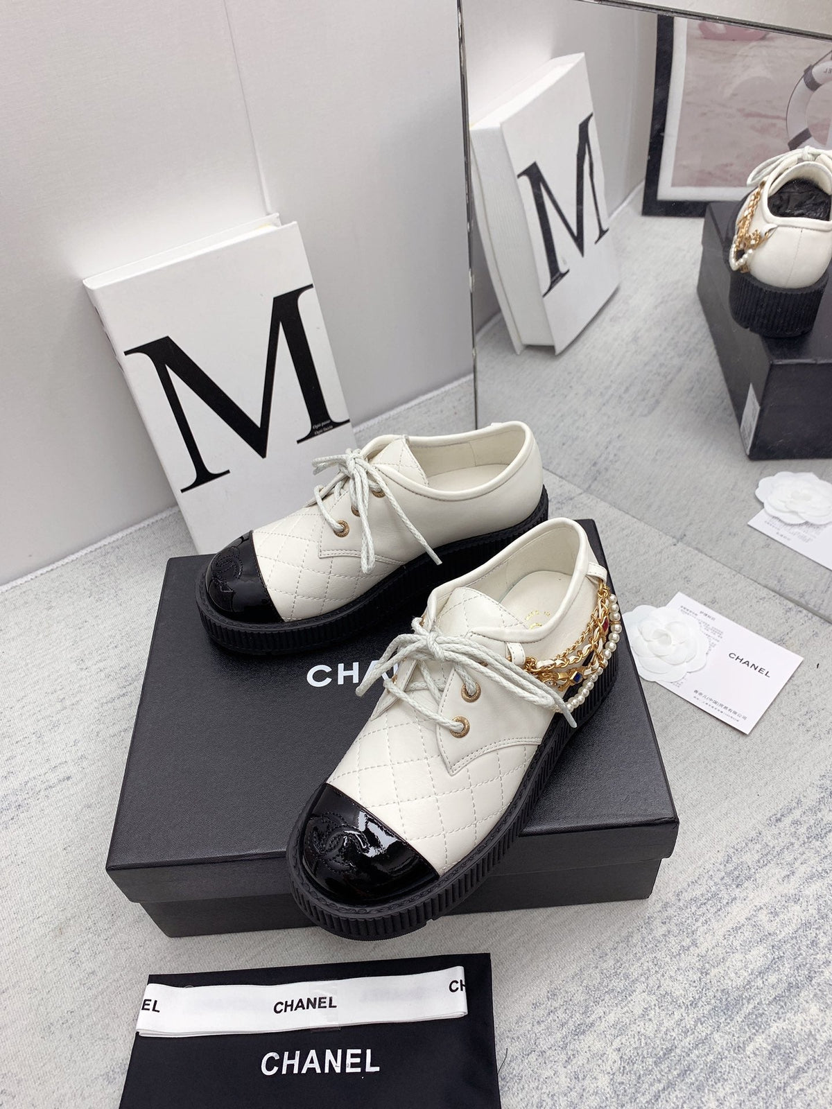 CC 26s Oxford Shoes 4cm White Black Pearl Leather 162951