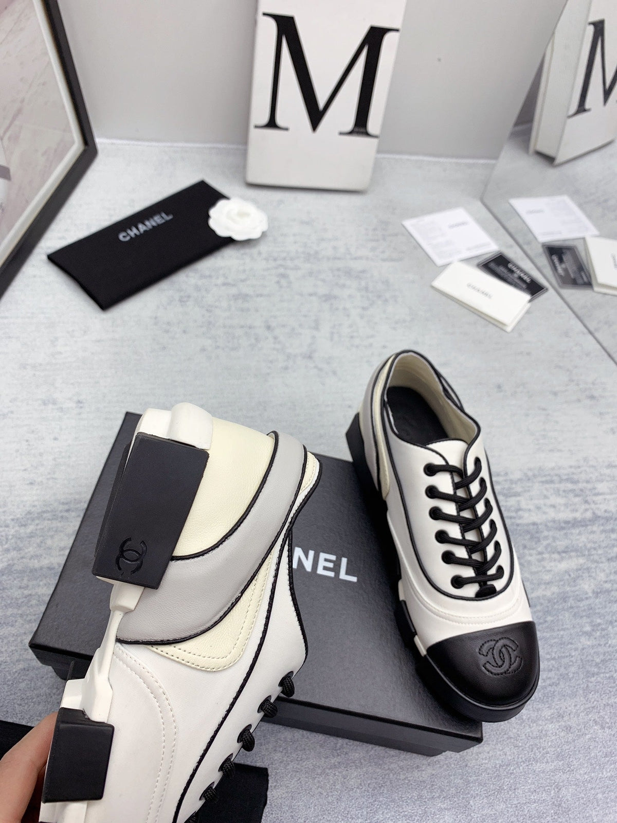 CC 26s Low Top Sneakers 4cm White Black Canvas 162985