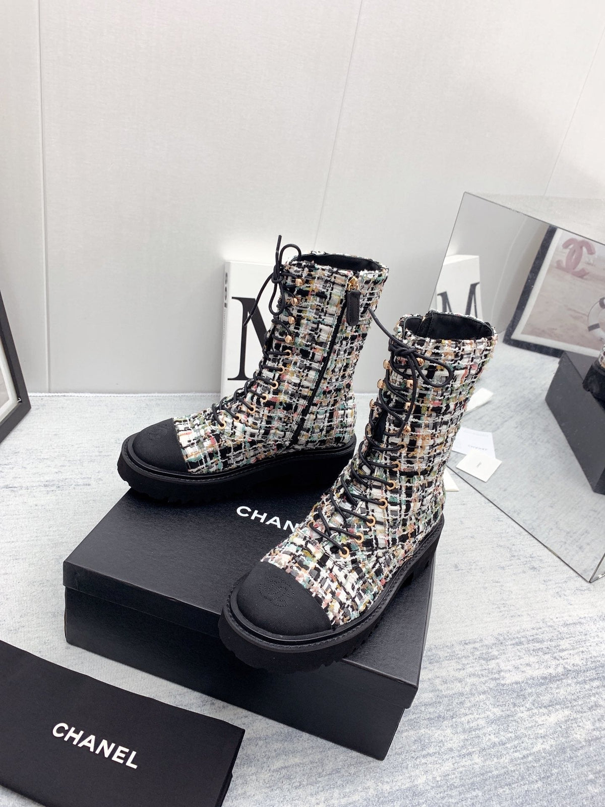 CC 26s Lace Up Combat Boots Multicolor Black Tweed Grosgrain 160116