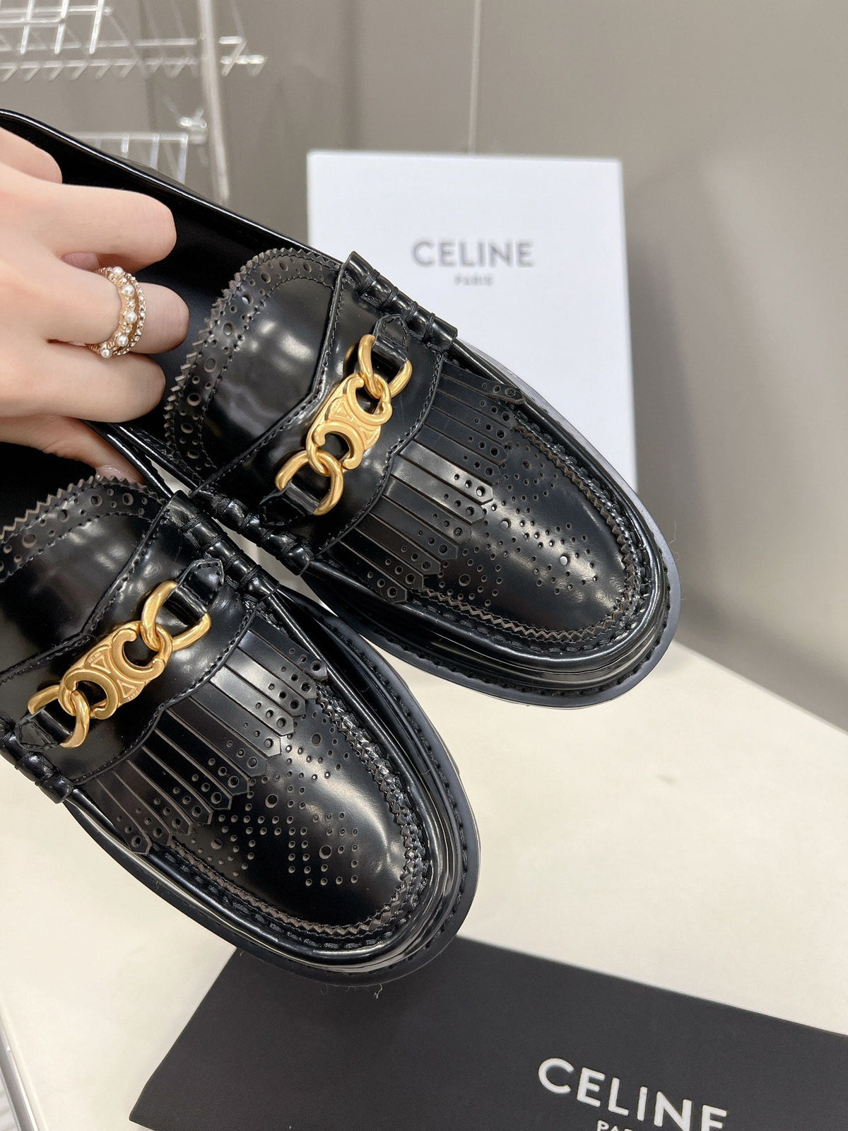 CE 26s Margaret Loafers 3.5cm Black Leather 131452