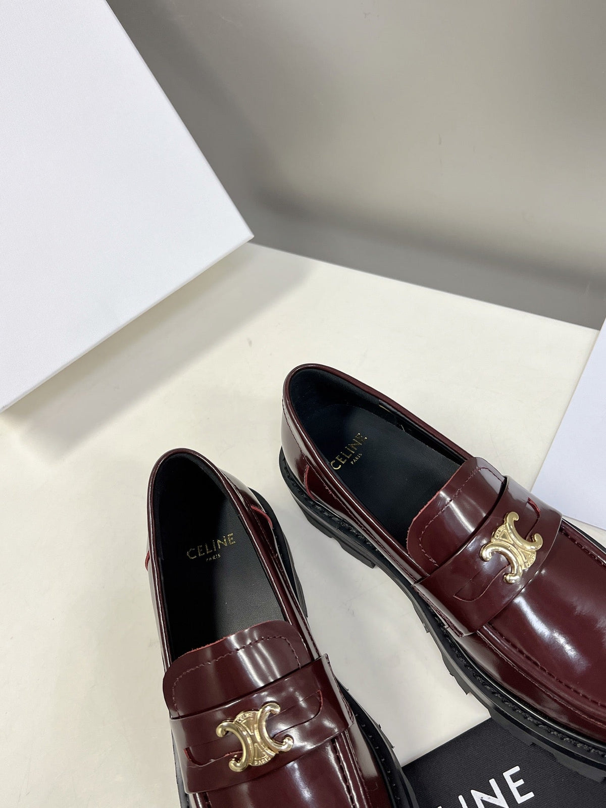 CE 26s Margaret Loafers 3.5cm Burgundy Leather 114192