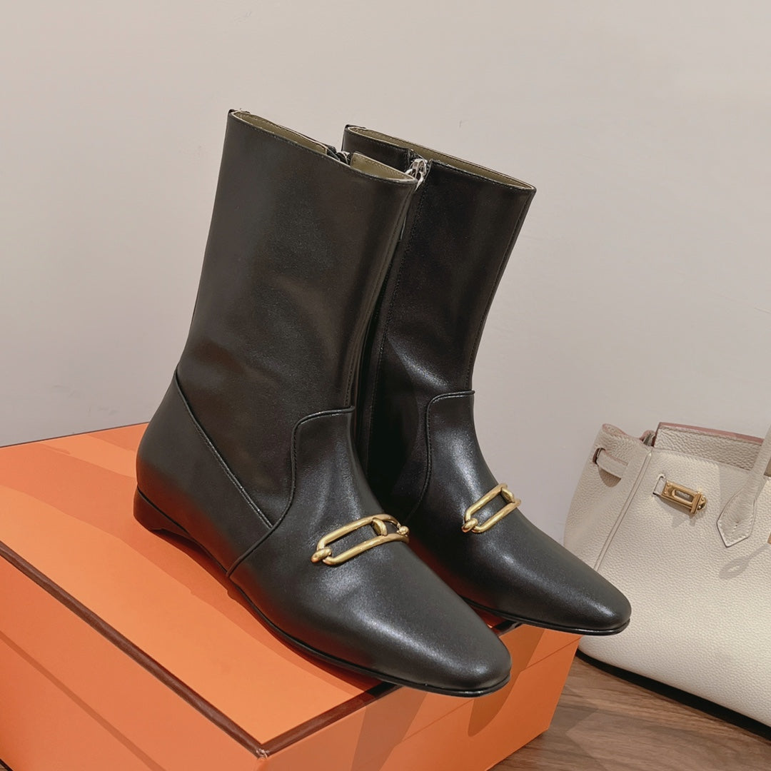 HM 26S Dora Gold Buckle Ankle Boots 2cm Black Leather