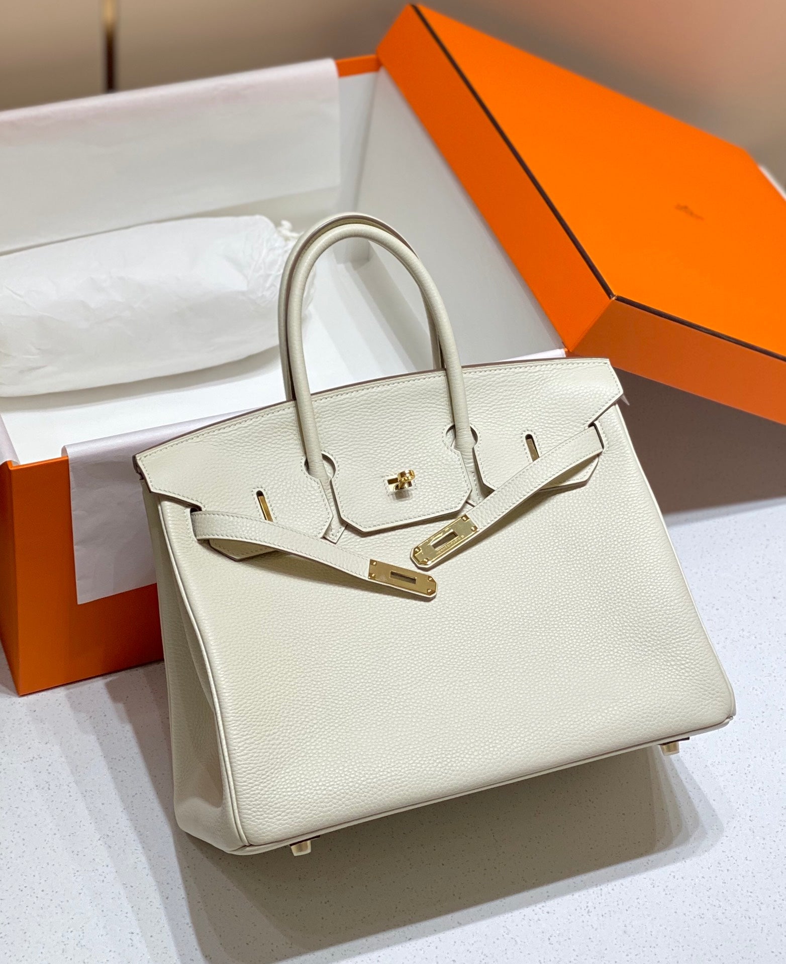 HM BIRKIN 35CM WHITE TOGO LEATHER GOLD HARDWARE