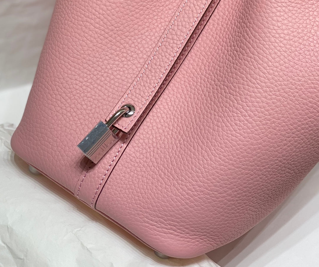 HM PICOTIN LOCK 18 PINK TOGO LEATHER