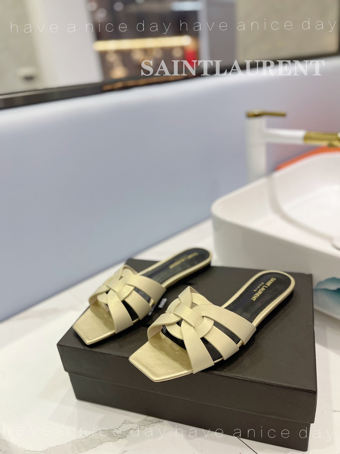 SL TRIBUTE SLIPPERS PASTEL YELLOW CALFSKIN