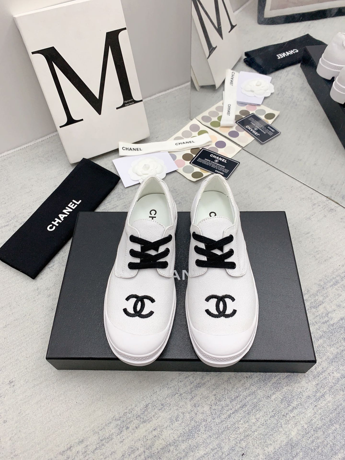 CC 26s Low Top Sneakers 2cm White Black Canvas 163691
