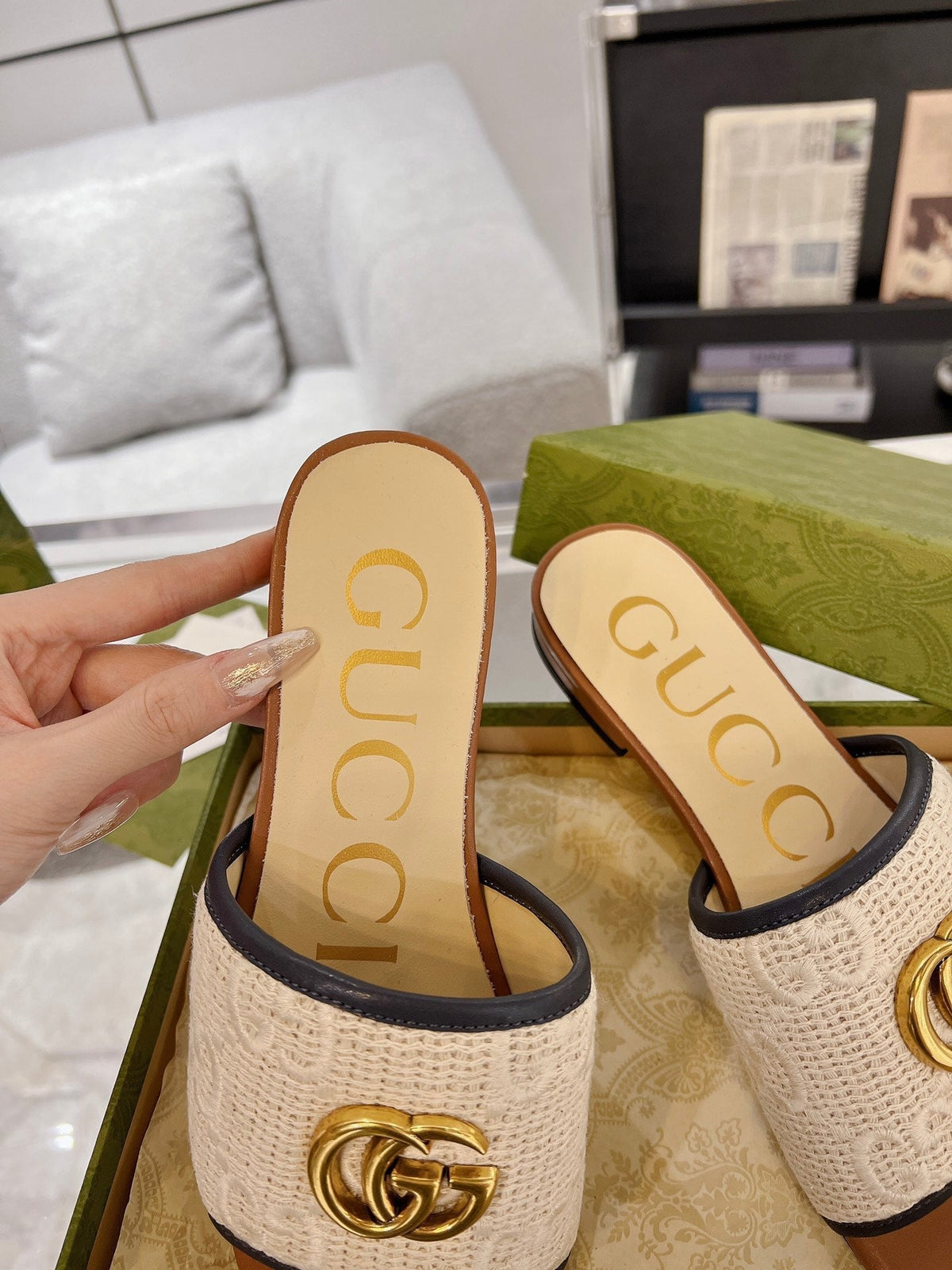 GG 26s Exclusive Slide Sandal Caramel And Cream Sedge