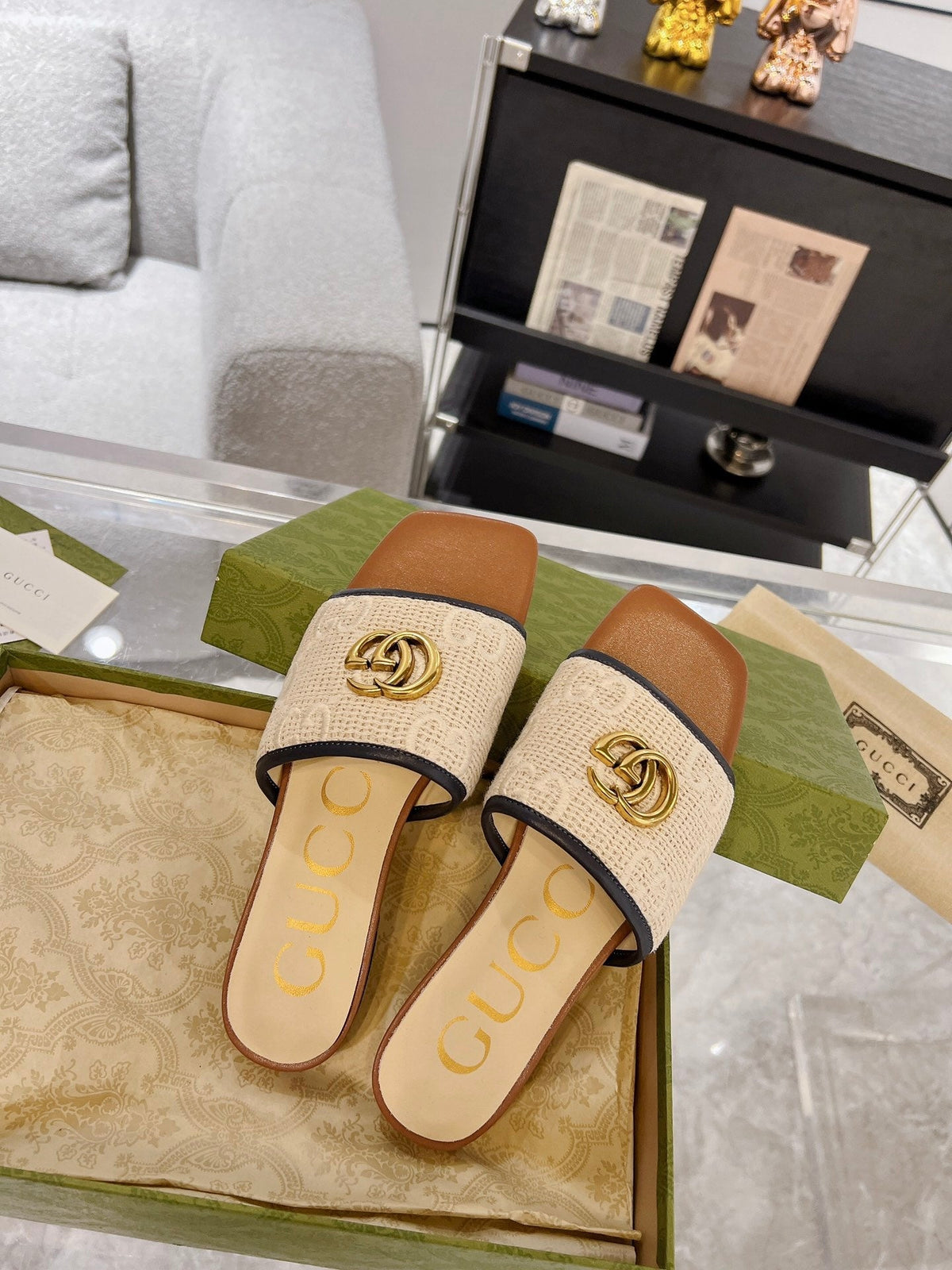 GG 26s Exclusive Slide Sandal Caramel And Cream Sedge