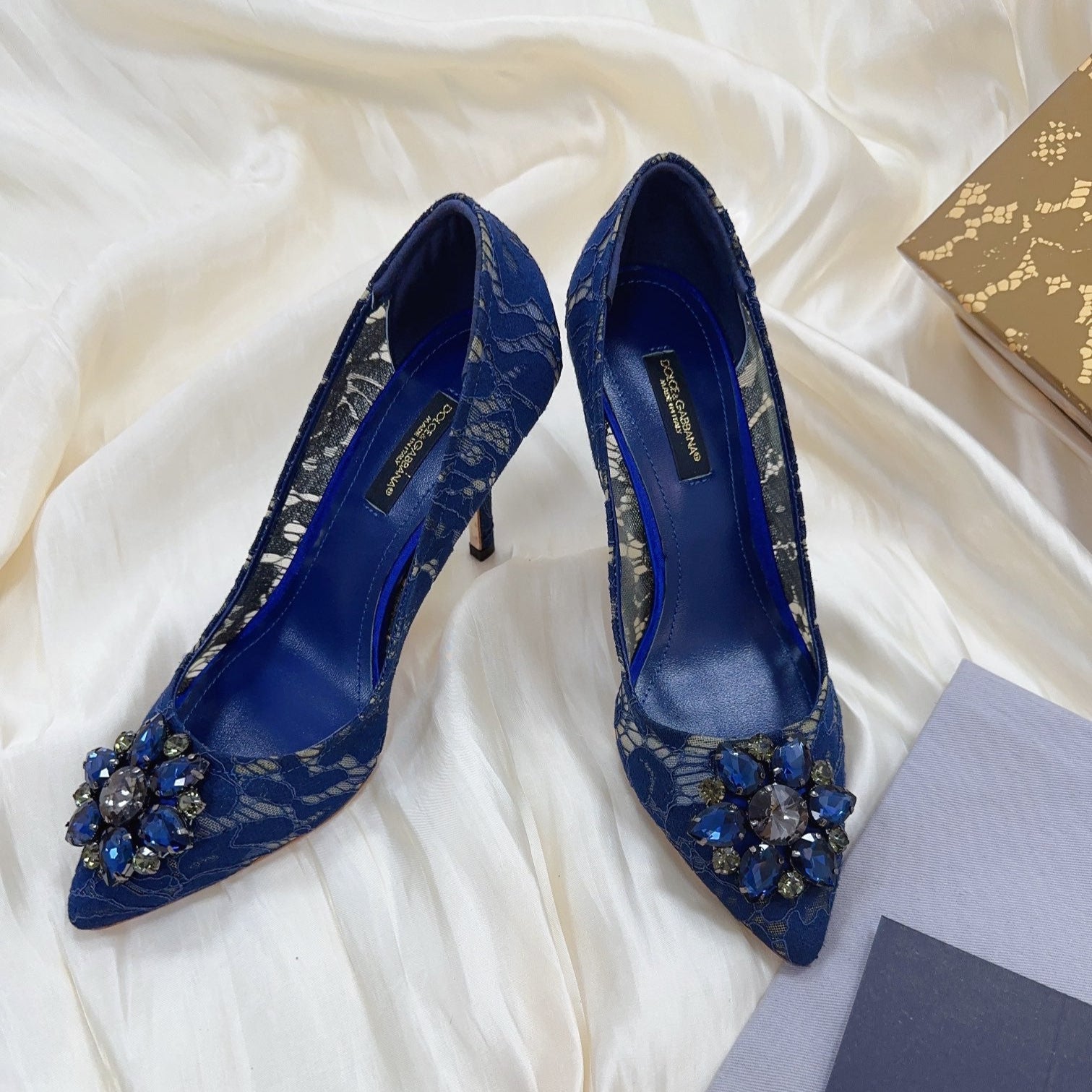 DC Floral Crystal Pumps Blue Genuine Leather & Lace 324772