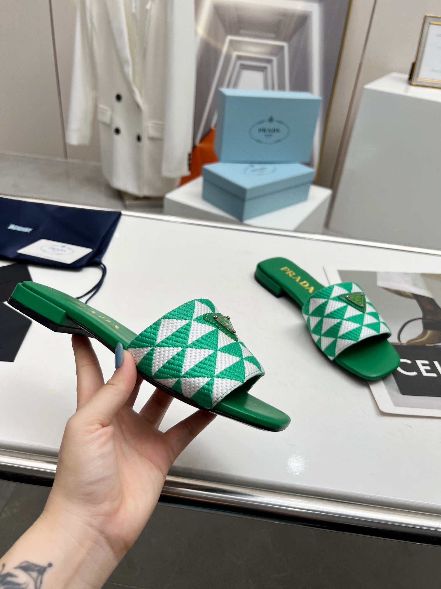 Prada 26s Enameled Metal Triangle Printed Slides Green Leather Cotton 986592