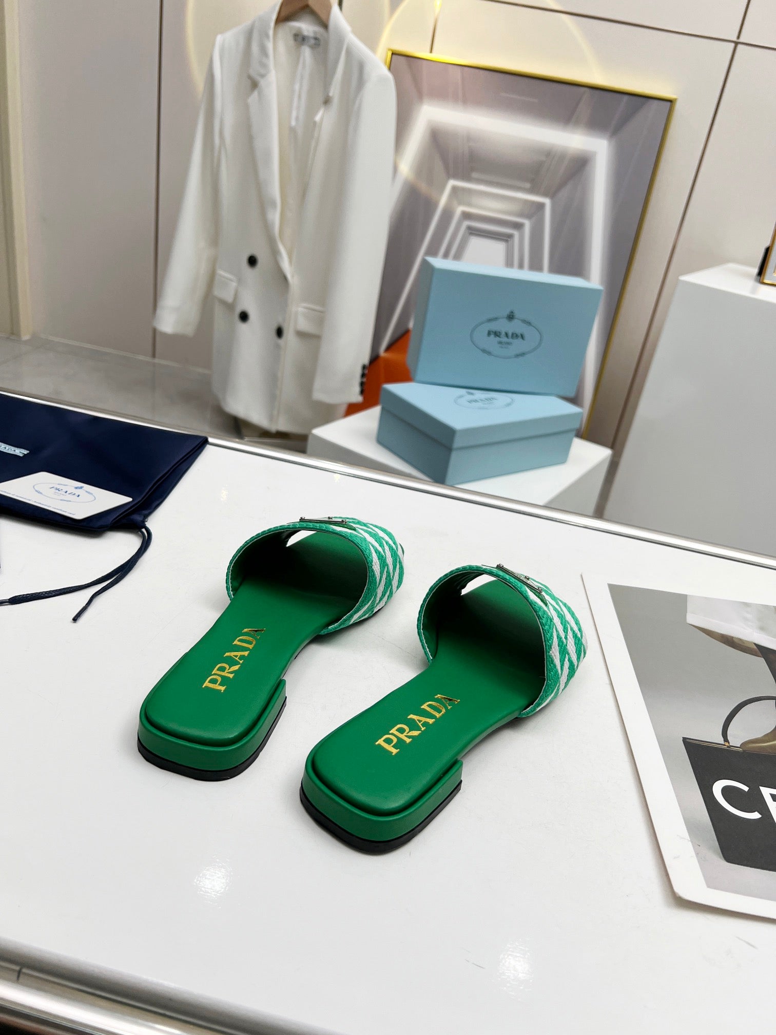 Prada 26s Enameled Metal Triangle Printed Slides Green Leather Cotton 986592