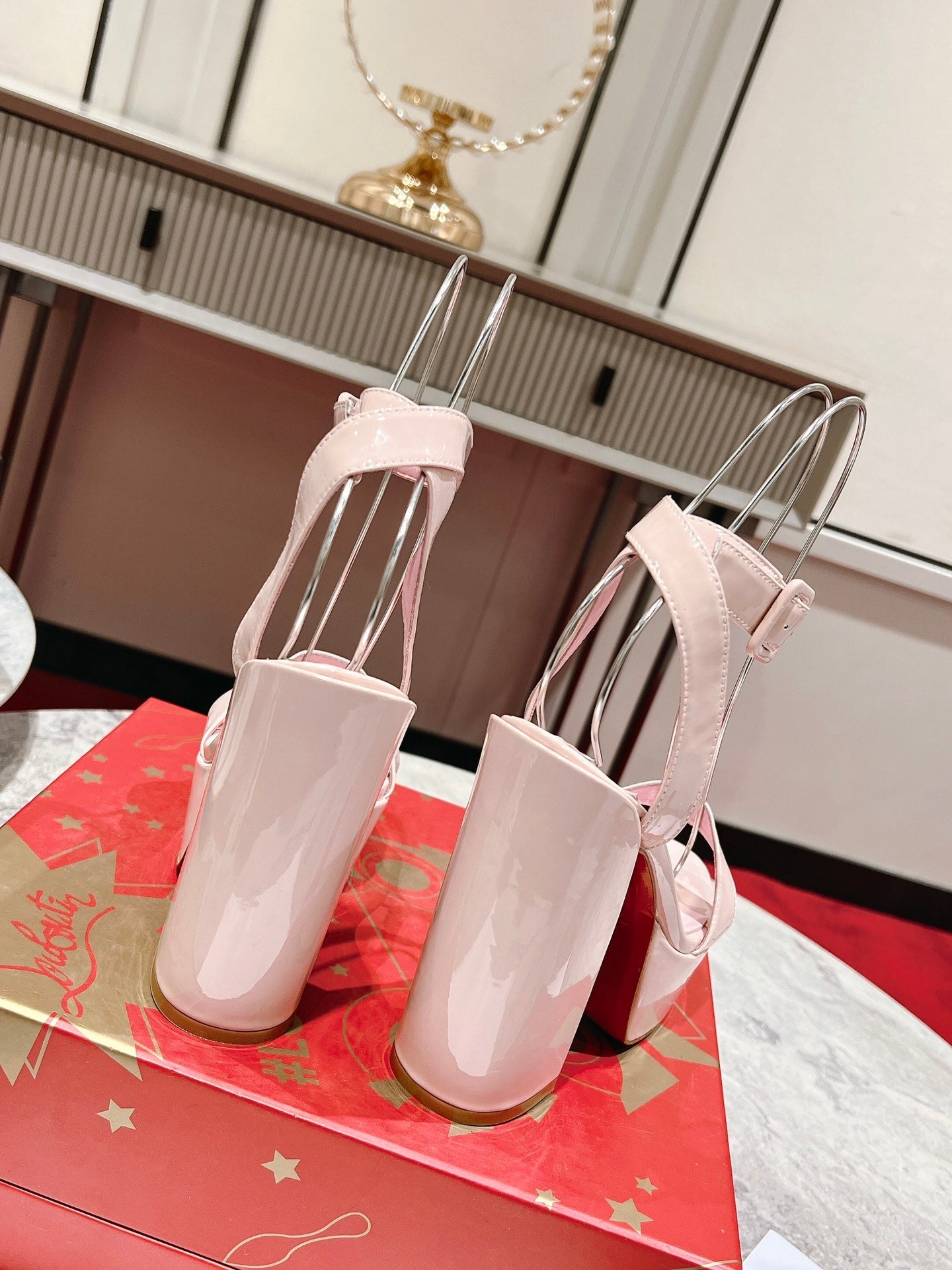 CL Loubi Bee Alta Sandal 13cm Pink Leather 825355