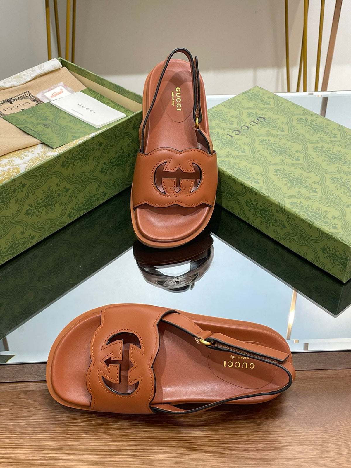 GG 26s Interlocking G Cut Out Sandal Caramel Lambskin
