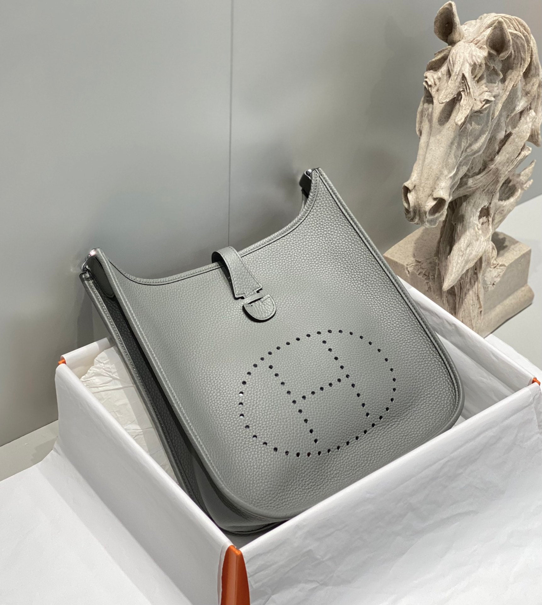 Evelyne 29cm Grey Togo Shw
