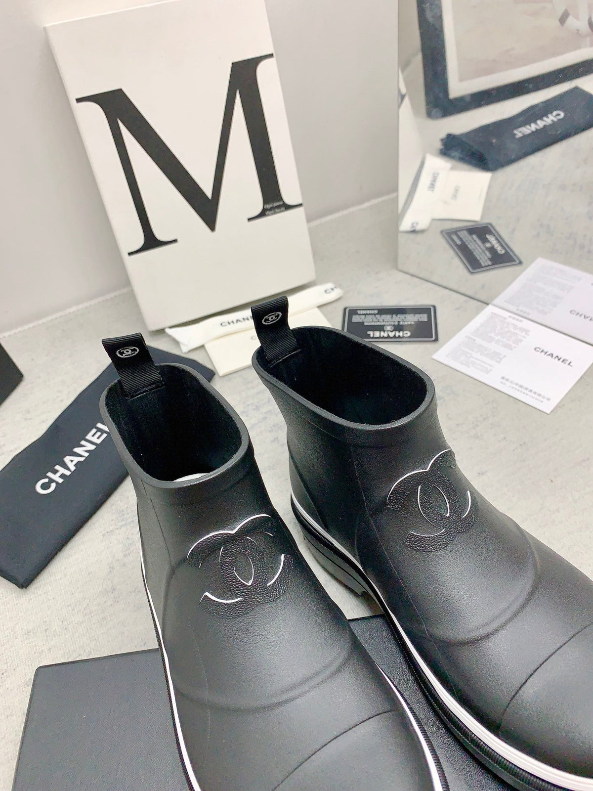 CC 26s Short Rain Boots 2cm Black White Caoutchouc Rubber 163774