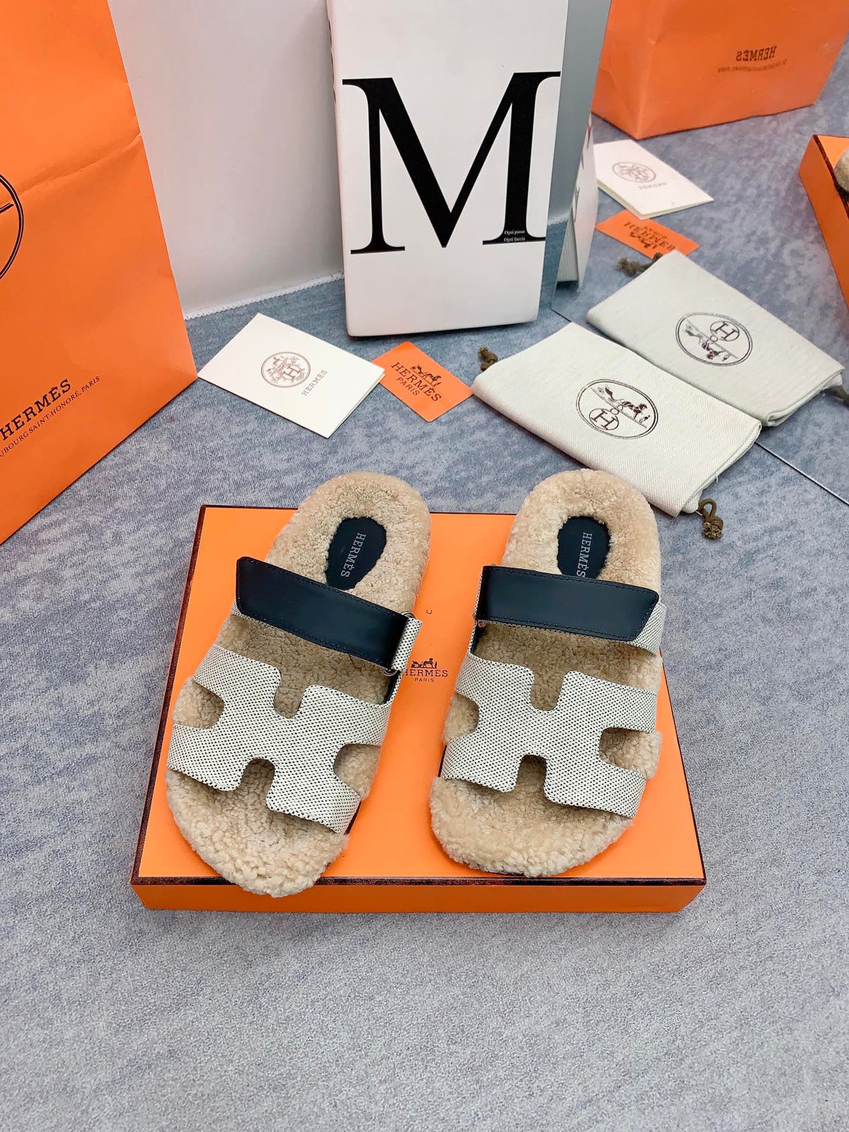 HM 26s Chypre Sandals Beige Canvas Navy Leather Shearling 160913