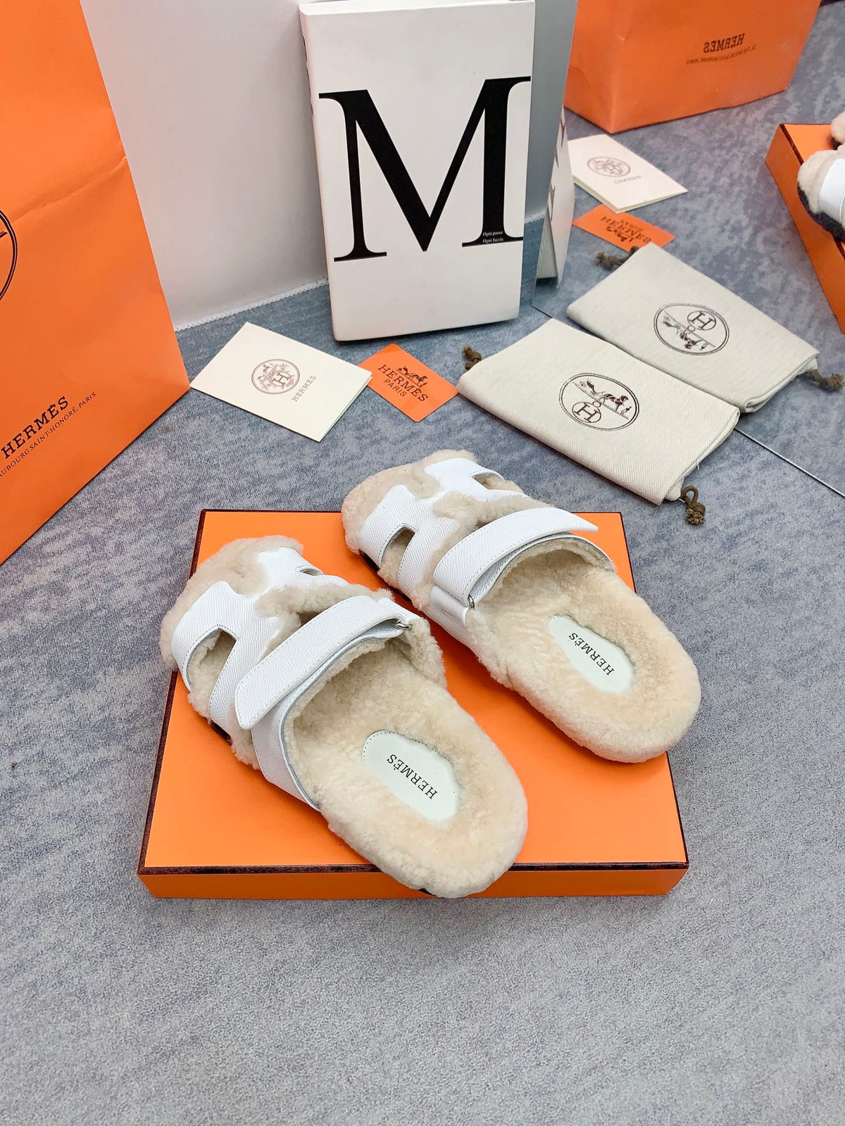 HM 26s Chypre Sandals White Leather Shearling 160919