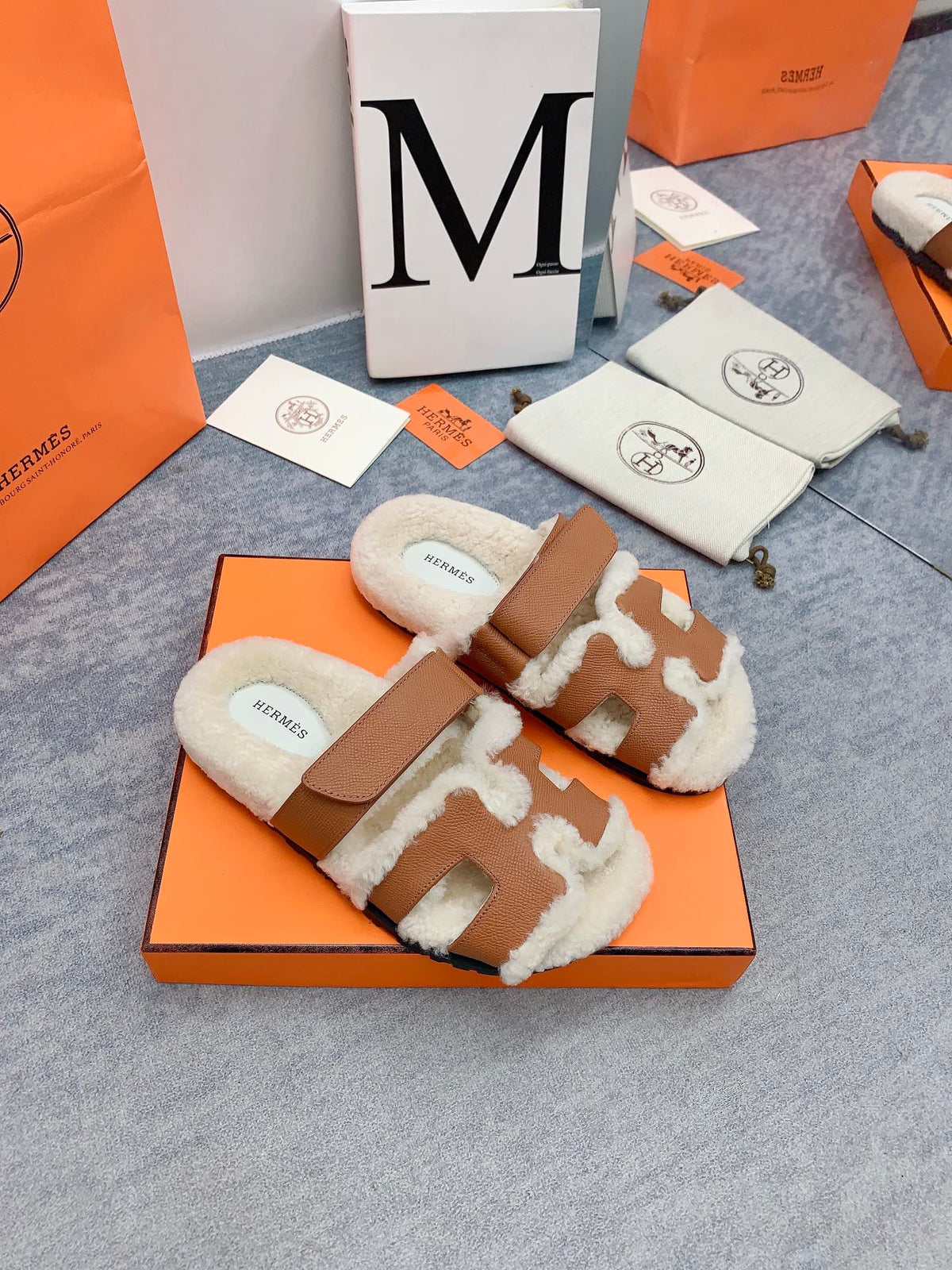 HM 26s Chypre Sandals Gold Leather Shearling 160915