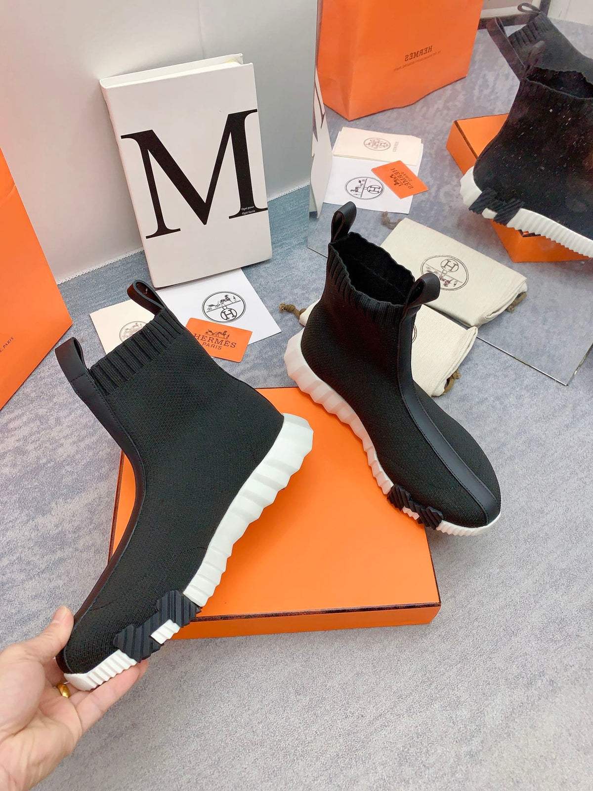 HM 26s Fun Sneakers Black Off-Black Knit 160927