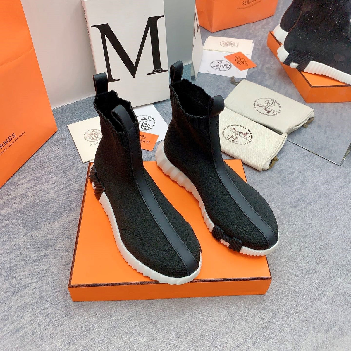 HM 26s Fun Sneakers Black Off-Black Knit 160927
