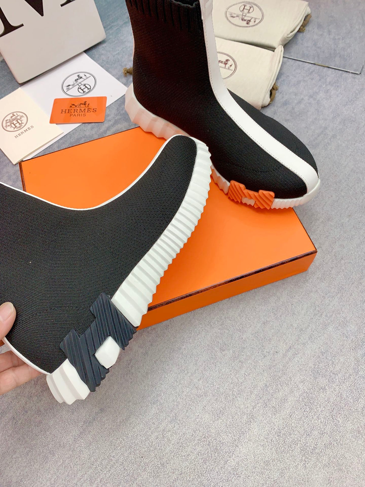 HM 26s Fun Sneakers Black Knit 160928
