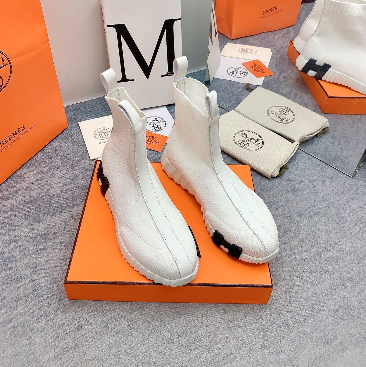 HM 26s Fun Sneakers White Off-White Knit 160929