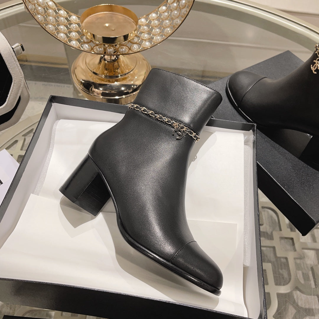 CC 26s Chain Charm Ankle Boots Black Leather 166066