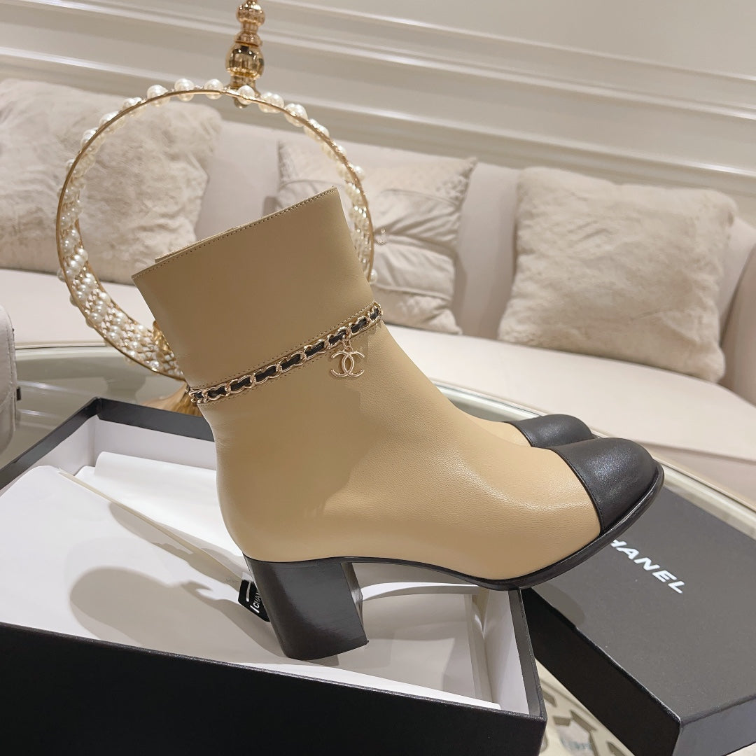 CC 26s Chain Charm Cap Toe Ankle Boots Beige Leather 166065