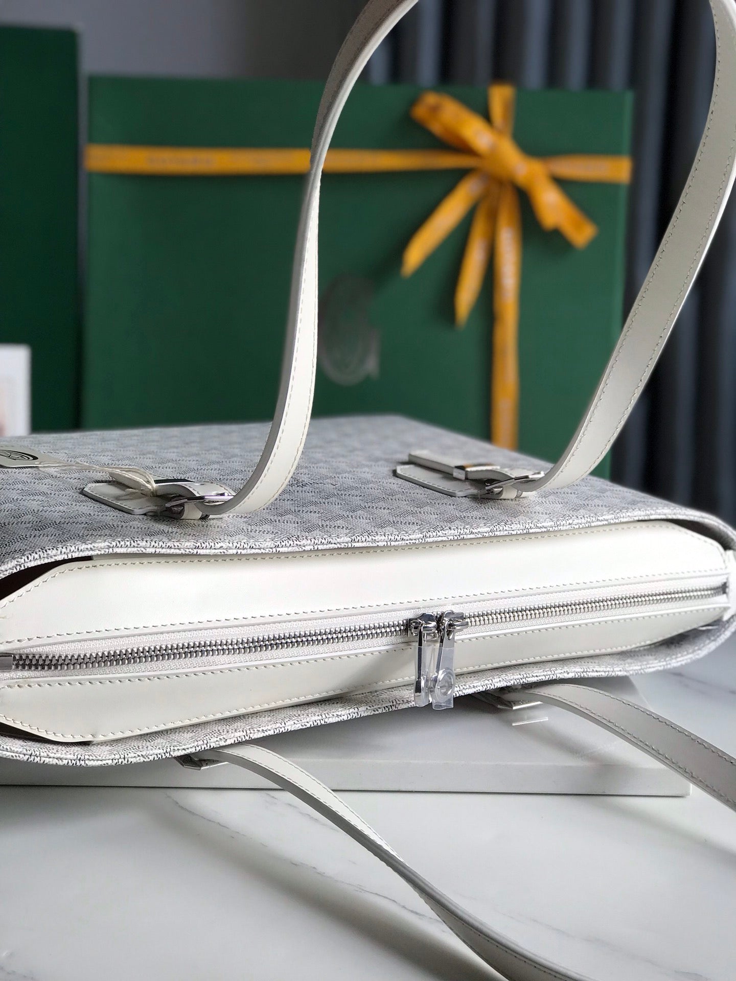 Goyard Okinawa PM Bag 35.5cm White Canvas&Calfskin